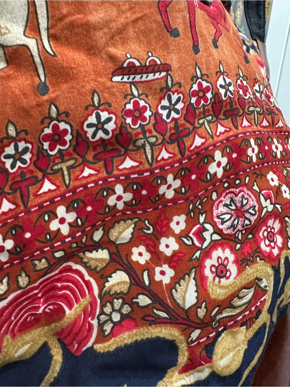 Vintage Bally Elephant Horse Floral Print Large Shoulder Tote - Picture 9 of 16